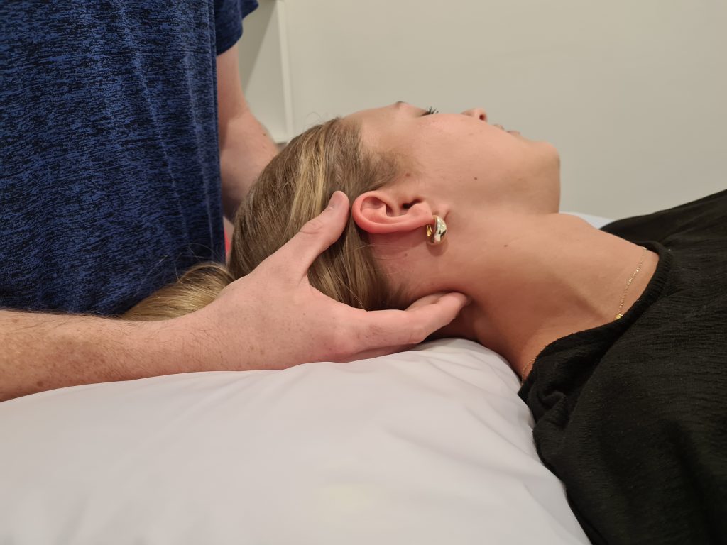 Osteopathic Treatment for Neck pain