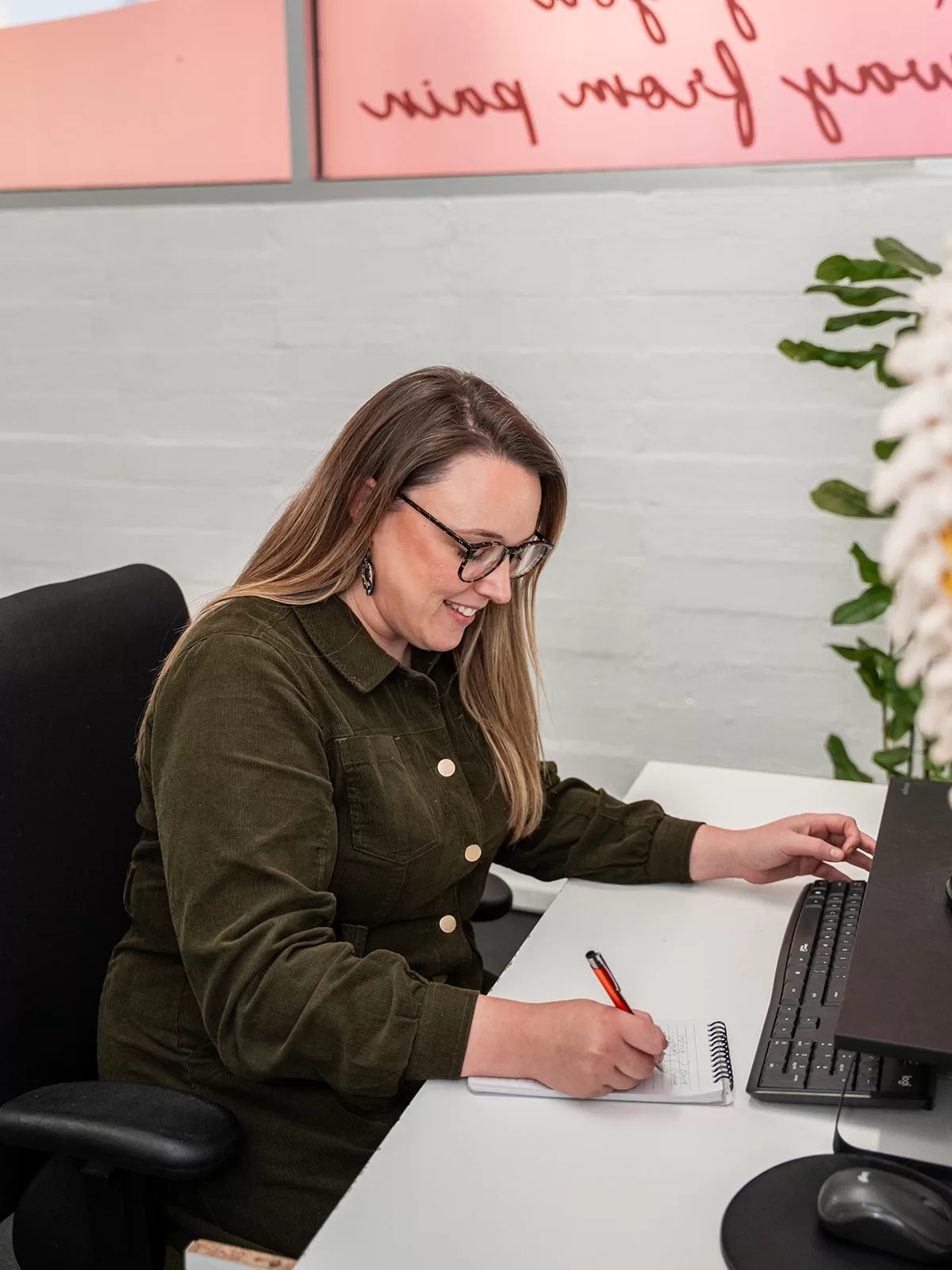 Claire Richardson - Advanced Pain Management Osteopath (Wayfinder Pain Consulting & Chadstone Region Osteopathy)